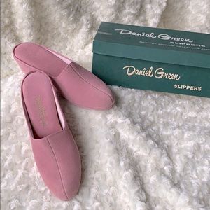 Vintage Daniel Green Ladies Slippers